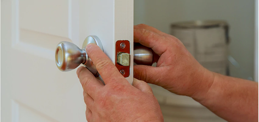 AAA Locksmiths For lock Replacement in Plainfield, Illinois